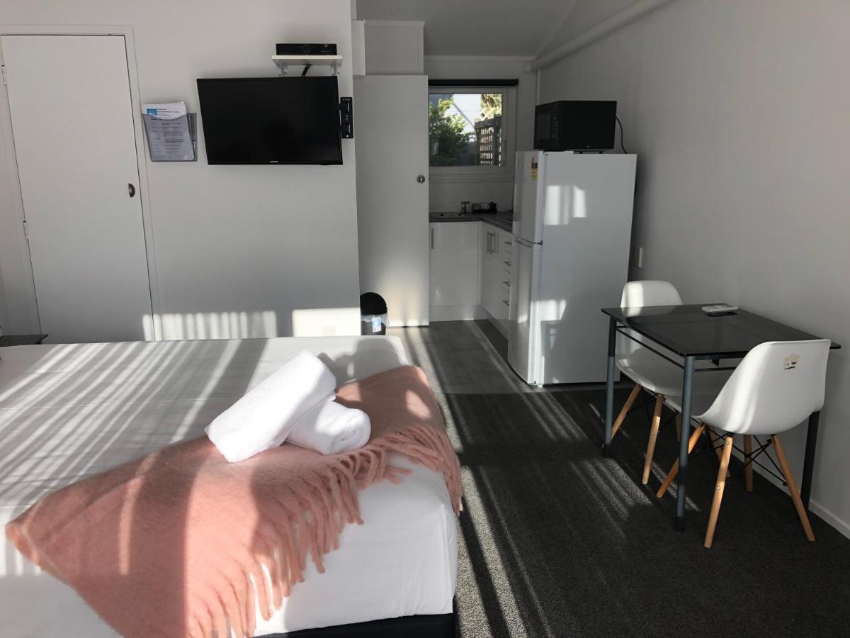 Ambassador Motor Inn Тауранга Екстер'єр фото