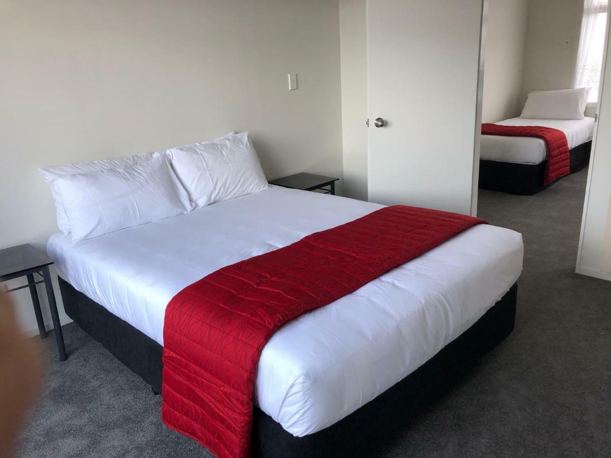 Ambassador Motor Inn Тауранга Екстер'єр фото
