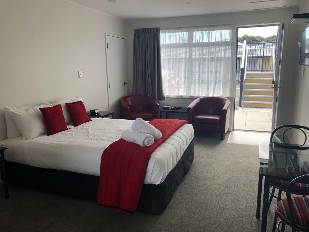 Ambassador Motor Inn Тауранга Екстер'єр фото